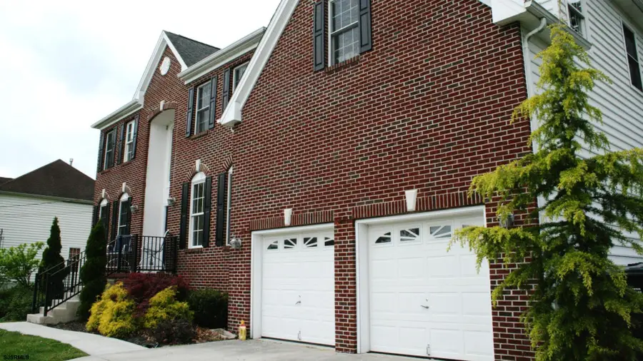 203 Cynwyd Dr, Absecon, NJ 08201 - #2