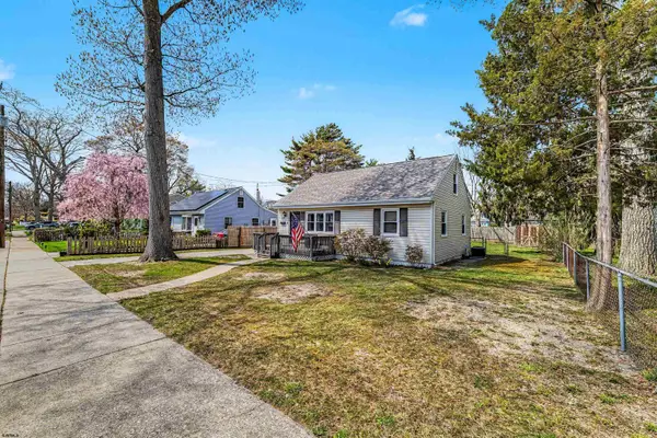 140 Pennsylvania Ave, Absecon, NJ 08201