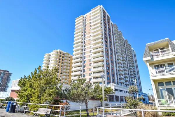 100 S Berkley Square #7D, Atlantic City, NJ 08401