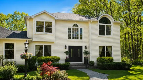 818 E Harlequin Dr, Galloway Township, NJ 08205