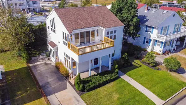 207 E Plaza Pl, Egg Harbor Township, NJ 08232-2931