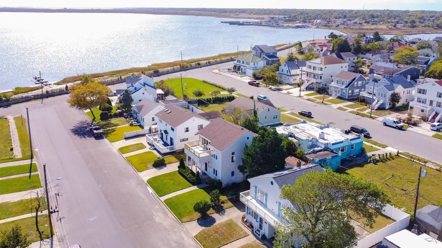 207 E Plaza Pl, Egg Harbor, NJ 08232-2931 - #2