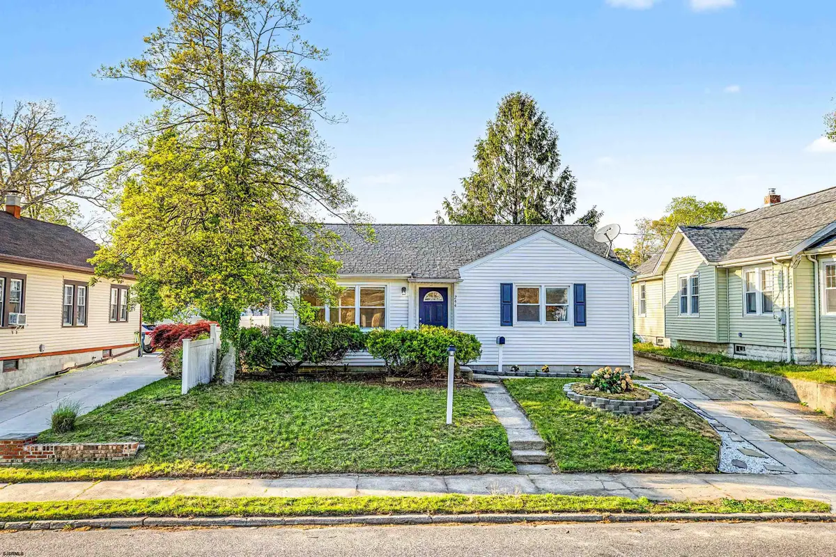 244 E Wyoming Ave, Absecon, NJ 08201 - #1