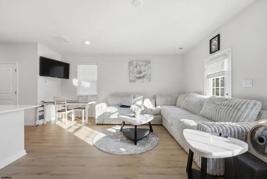 222 Hermosa Dr, Egg Harbor, NJ 08234 - #3