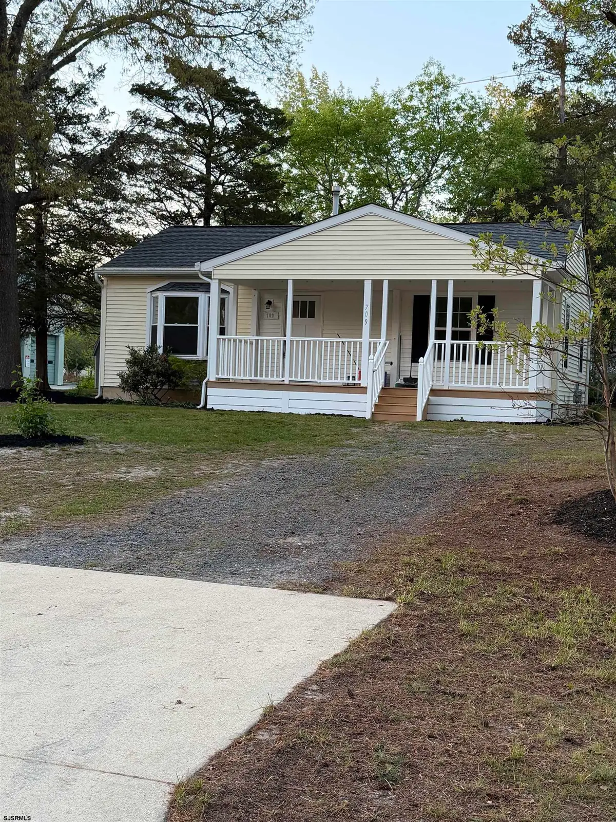 709 E Pennsylvania Ave, Absecon, NJ 08205-9205 - #1