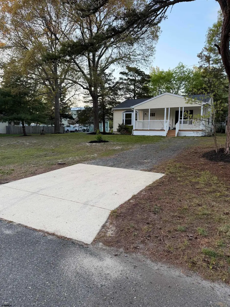 709 E Pennsylvania Ave, Absecon, NJ 08205-9205 - #3