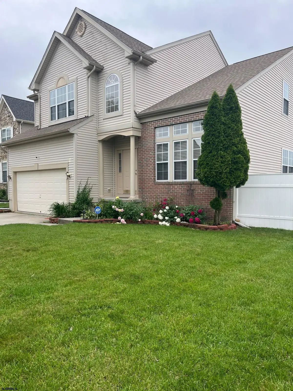 214 E Kennedy Dr, Egg Harbor, NJ 08234 - #1