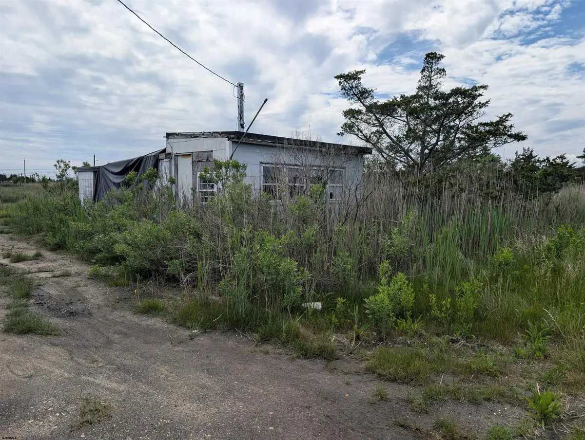 323 E Bayview Ave, Pleasantville, NJ 08232 - #1