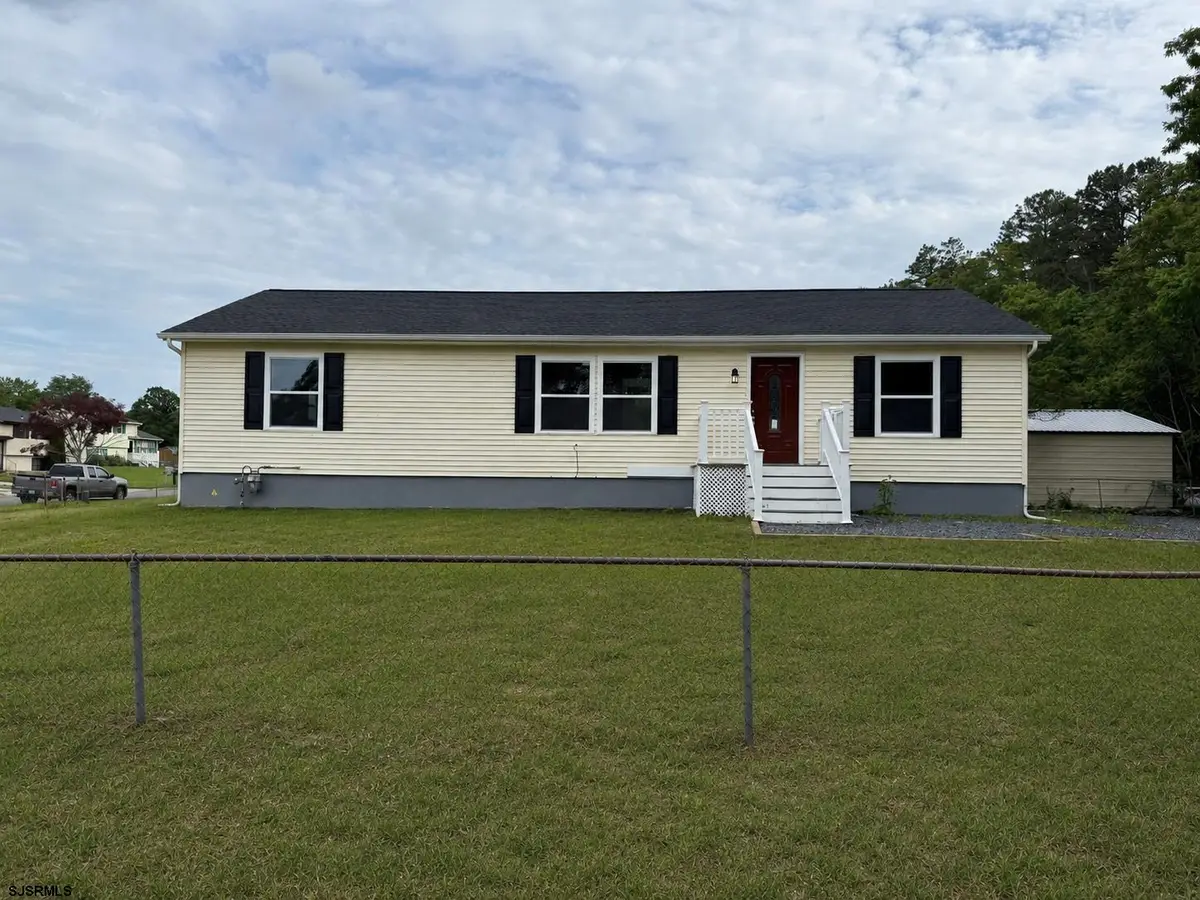 656 Nottingham Dr, Vineland, NJ 08360 - #1
