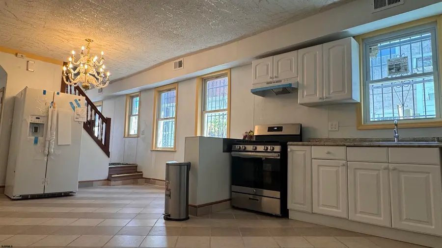 1104 Adriatic Ave, Atlantic City, NJ 08401 - #2