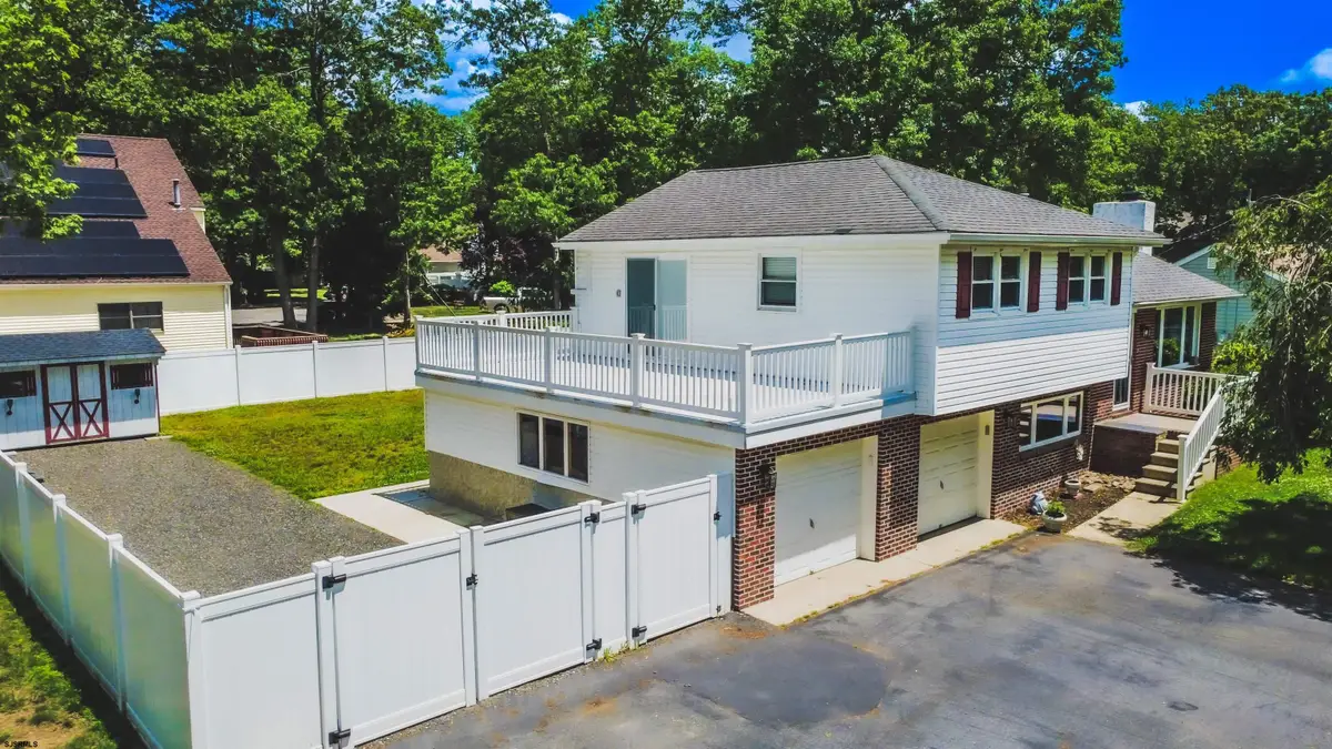 518 Delaware Ave, Absecon, NJ 08201 - #1