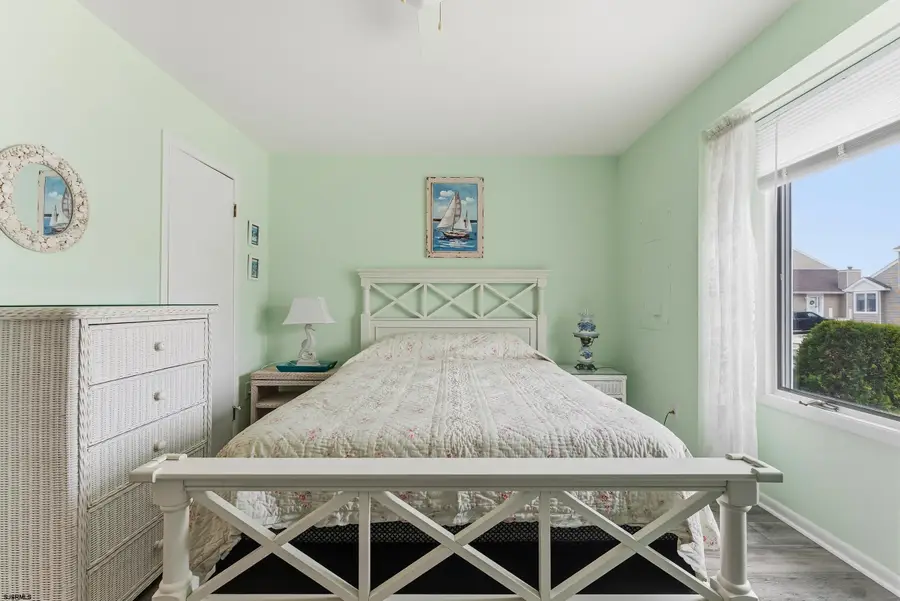 124 E Austin Ave #6, Diamond Beach, NJ 08260 - #2