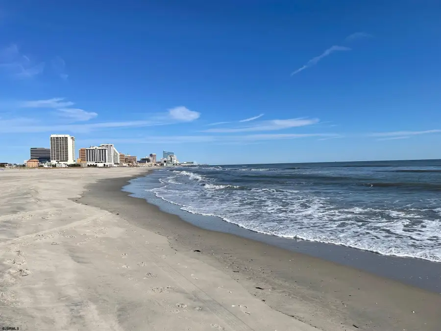 101 S Plaza Place #1502, Atlantic City, NJ 08401 - #2
