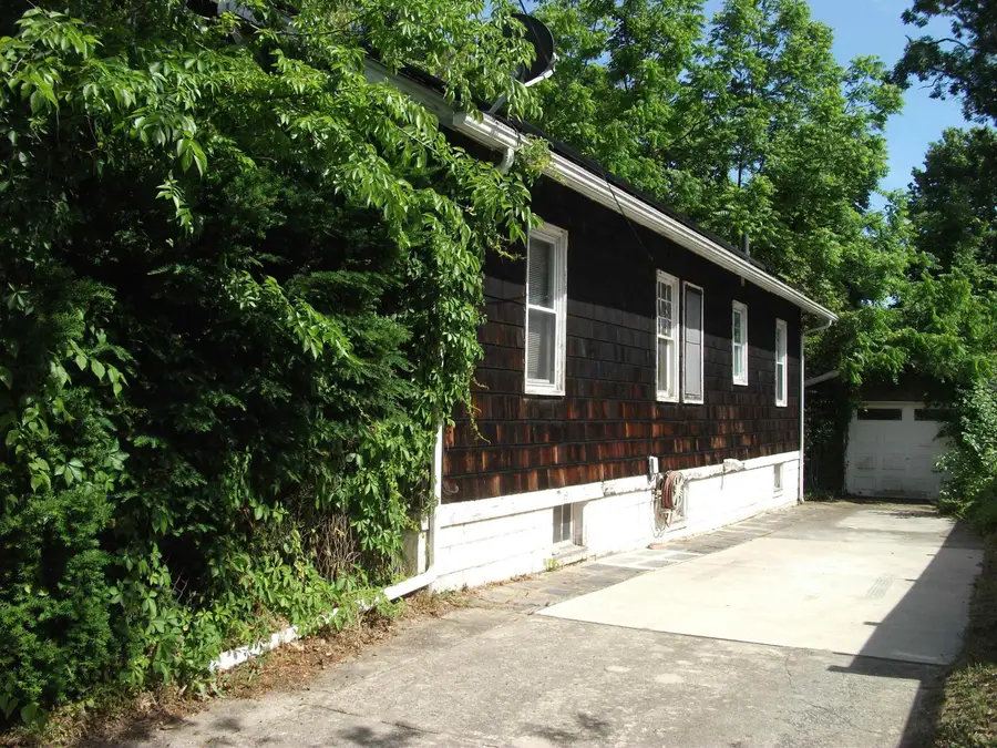 137 E Wyoming Ave, Absecon, NJ 08201 - #3