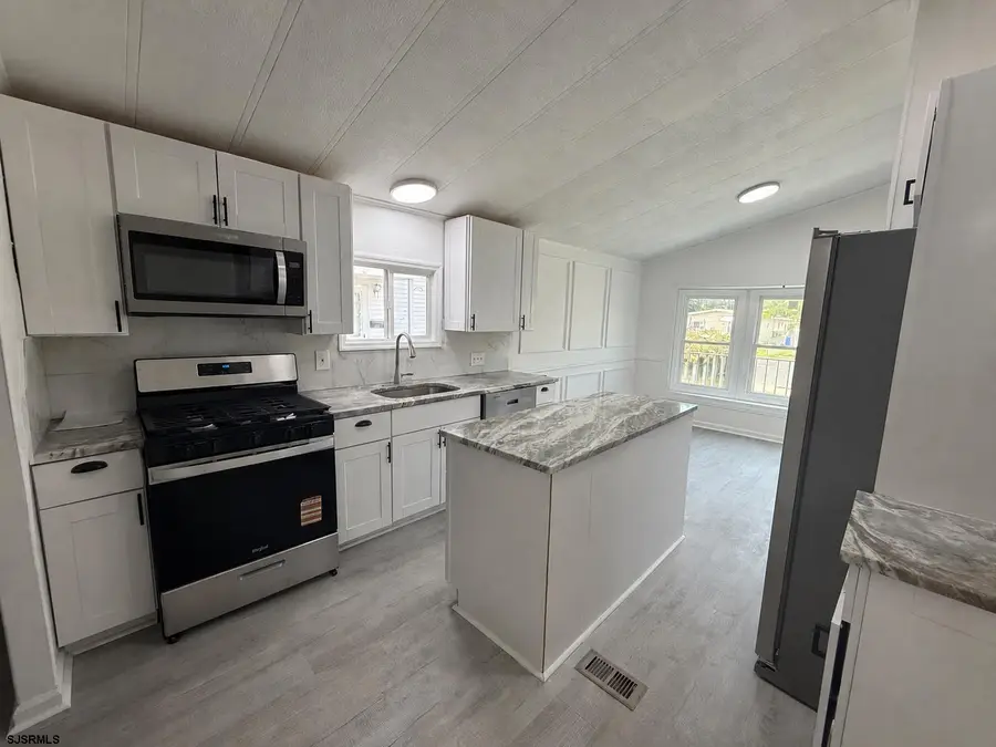 817 E Main Street, Millville, NJ 08332-3442 - #2