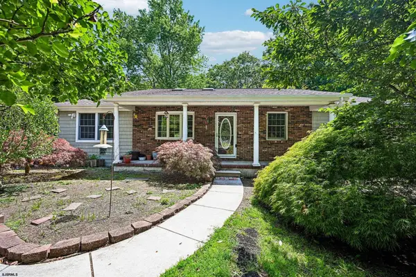 403 Dogwood Avenue, Egg Harbor Township, NJ 08234
