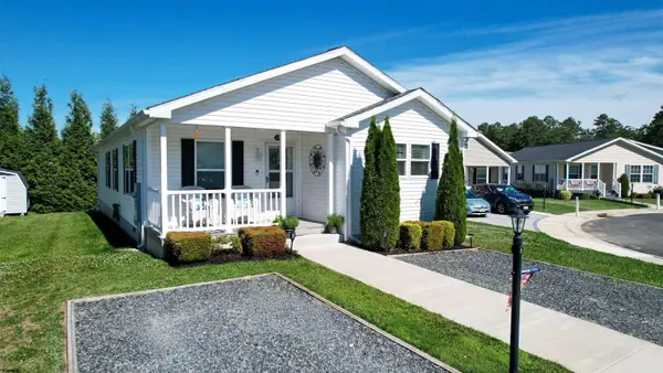 5 Redwood Ct, Hamilton Township, NJ 08330