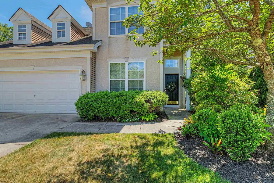 684 Jupiter Hills Ln, Cologne, NJ 08215 - #2