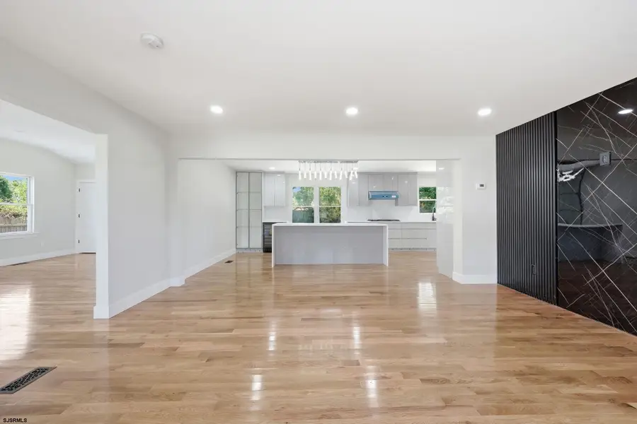 611 N Lafayette Ave, Ventnor Heights, NJ 08406 - #3
