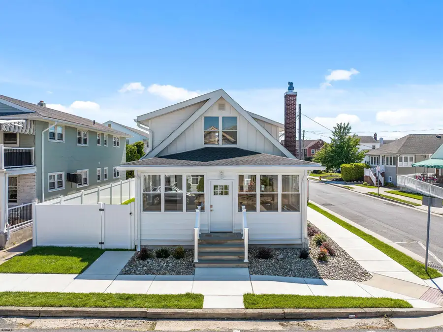 122 N Melbourne Ave, Ventnor City, NJ 08406 - #2