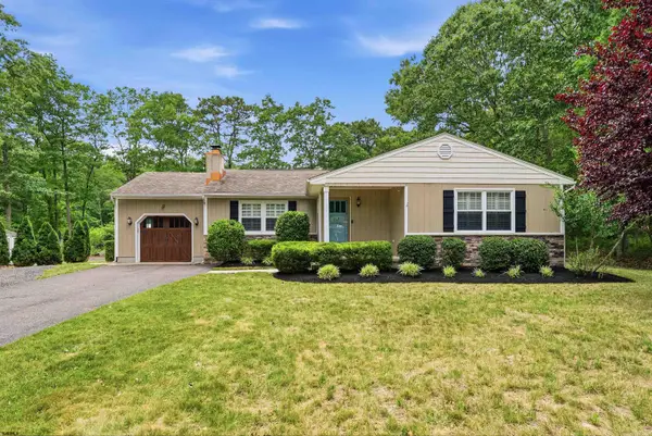 202 E Providence Ct, Galloway Township, NJ 08205