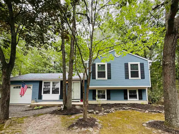 727 Moonraker Ct, Smithville, NJ 08205