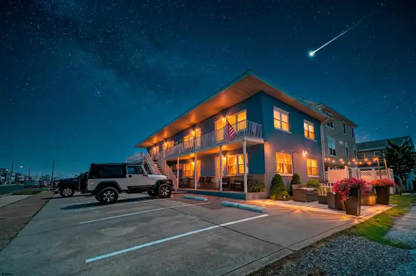 3500 Ocean Ave #4, Brigantine, NJ 08203-1541