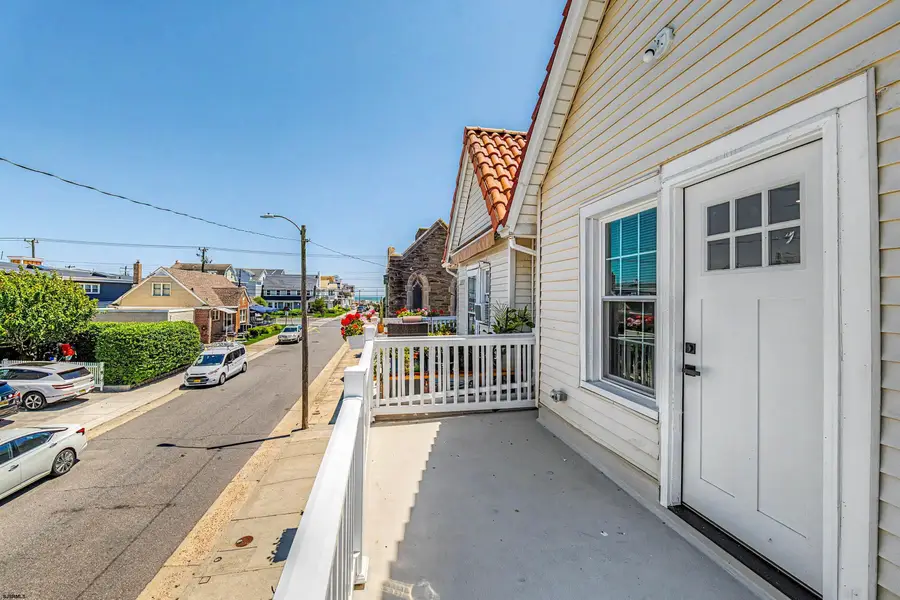 22 S Avolyn Ave, Ventnor City, NJ 08406 - #2