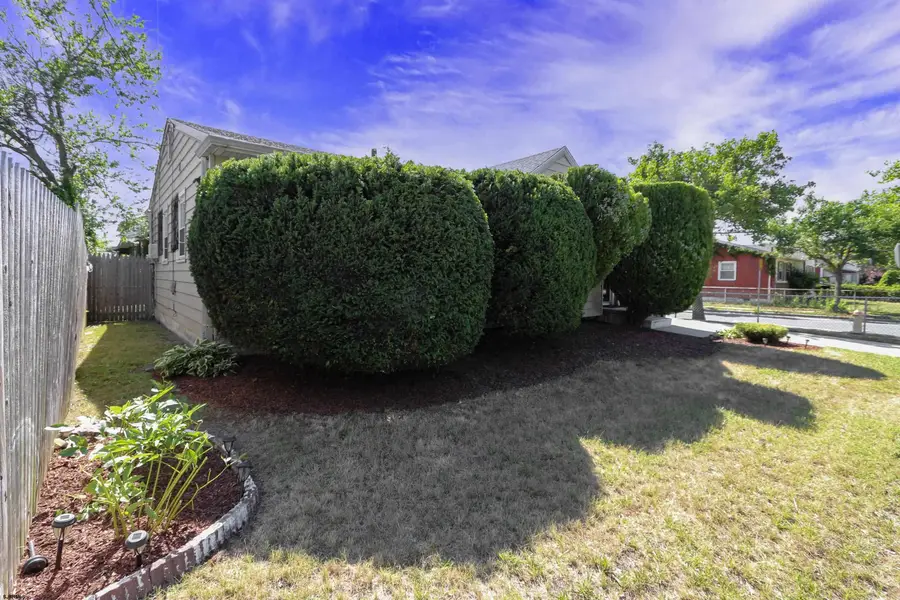 424 N Kentucky Ave, Atlantic City, NJ 08401-2215 - #3