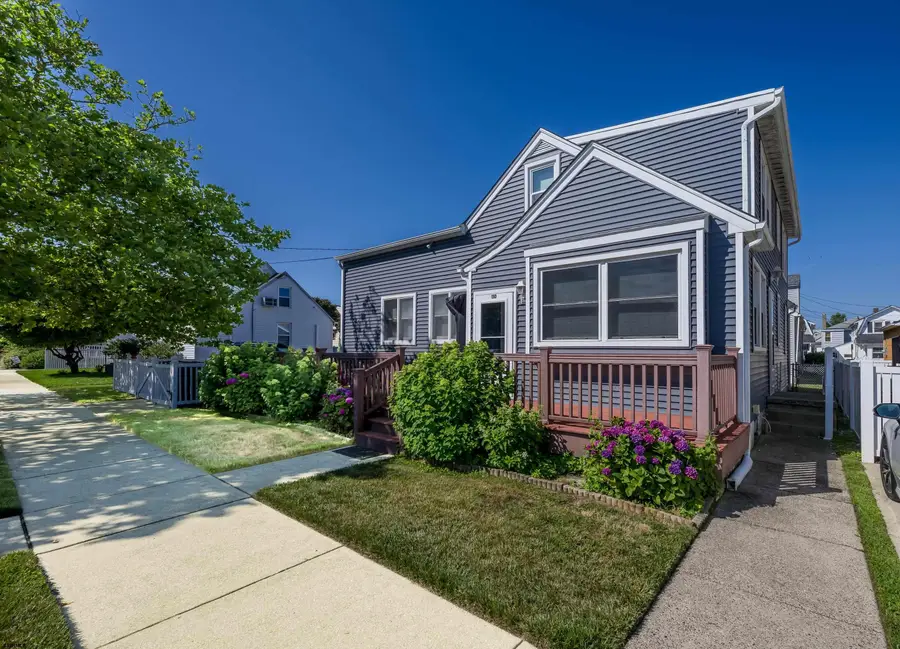 110 N Richards Ave, Ventnor City, NJ 08406-2138 - #2
