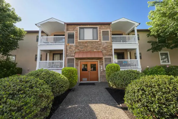 25 N Madison Ave #A-3, Margate, NJ 08402