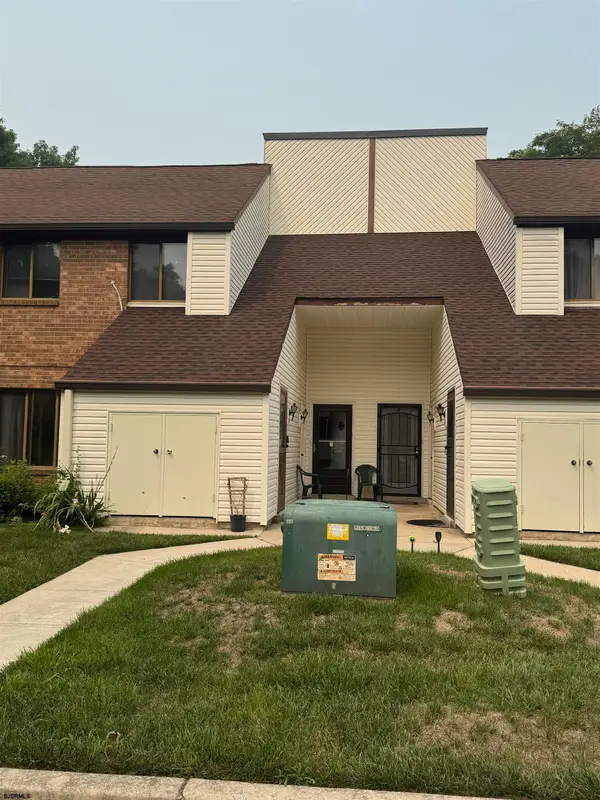 23 Country Birch Ln #23, Egg Harbor Township, NJ 08234