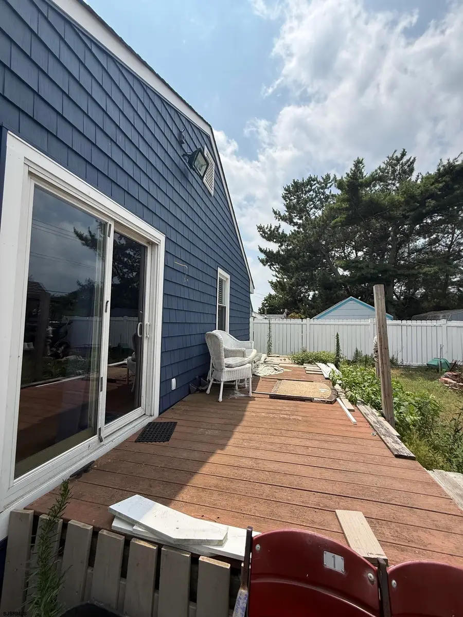 611 Kingsley Dr, Ventnor City, NJ 08406 - #3