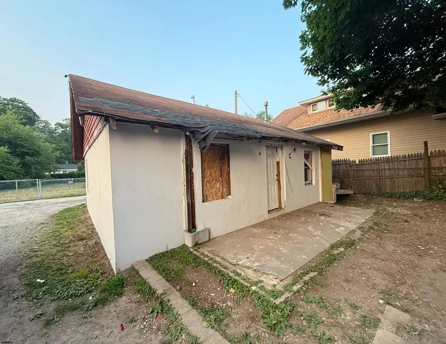 306 W Washington Ave #r-2 #1, Pleasantville, NJ 08232 - #2