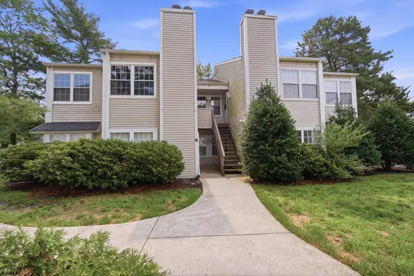 17 Driftwood Ct #17, Smithville, NJ 08205