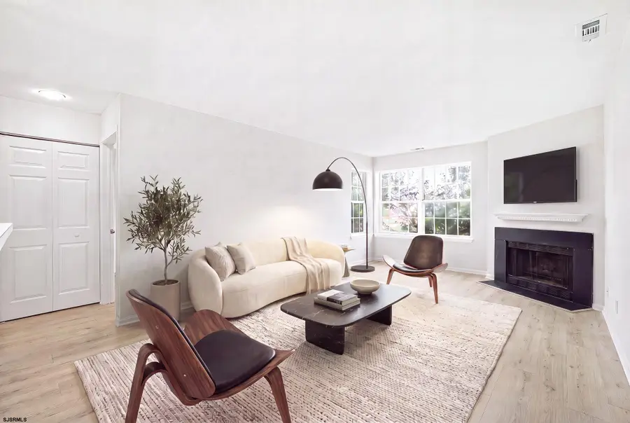 17 Driftwood Ct #17, Smithville, NJ 08205 - #3