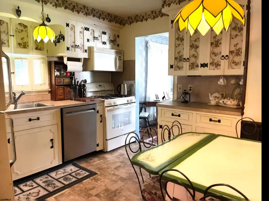 569 Kingman Ave, Vineland, NJ 08360 - #2