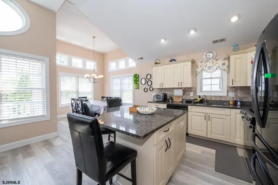 916 Ocean Ave #3rd floor, Ocean City, NJ 08226 - #3