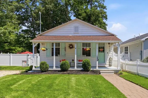 412 W Vernon Ave, Linwood, NJ 08221