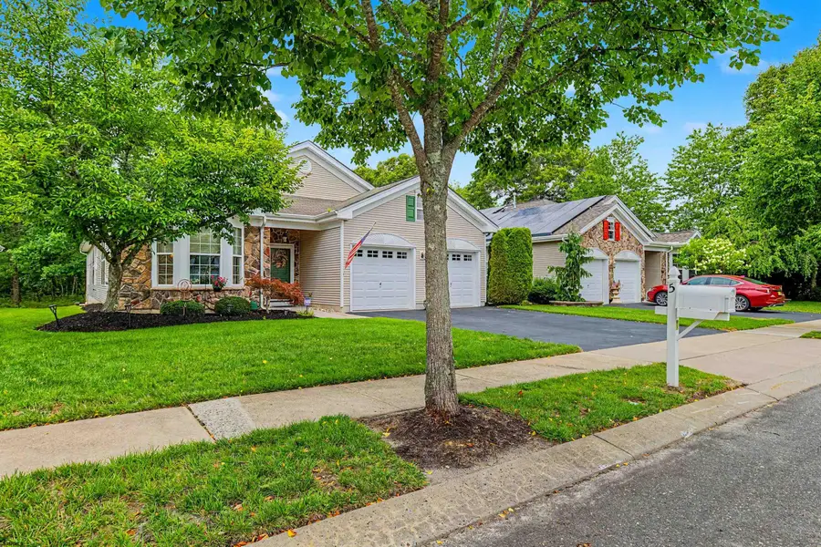 5 Highbury Ct, Smithville, NJ 08205 - #2