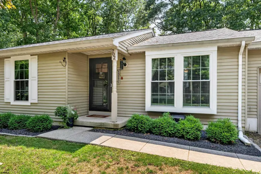 702 Moonraker Ct, Galloway, NJ 08205 - #3