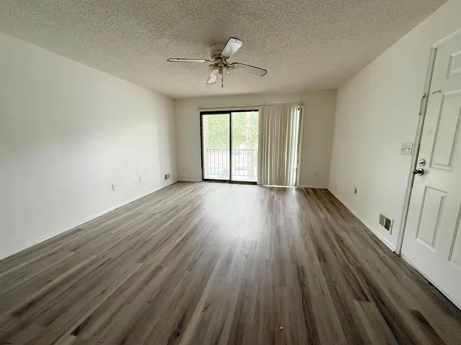 172 Colonial Ct #172, Smithville, NJ 08205 - #2