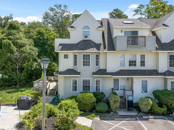 78 Catherine Ct, Egg Harbor Township, NJ 08234-5793