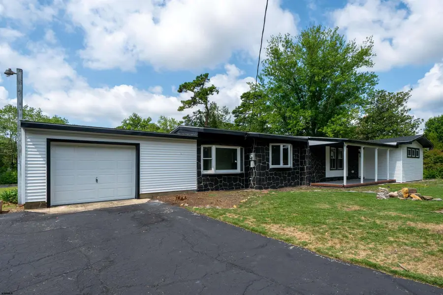 5904 Clover Leaf Dr, Mays Landing, NJ 08330 - #2