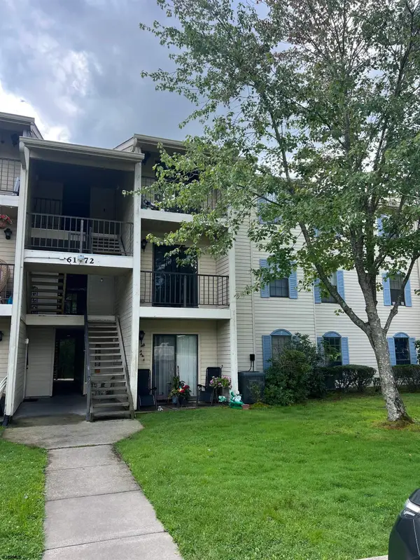 61 Colonial Court #61, Galloway Township, NJ 08205