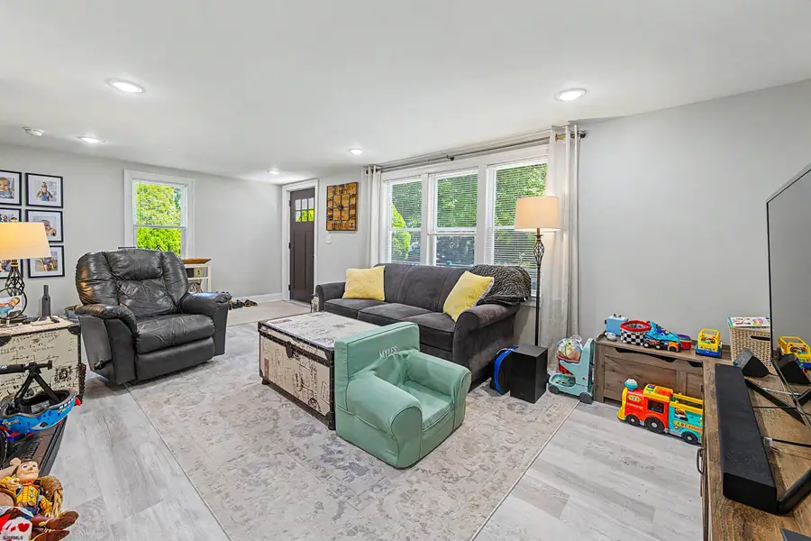276 W Koch Ave, Pomona, NJ 08215 - #3