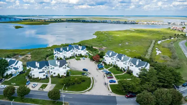 9 Delmar Ln, Brigantine, NJ 08203