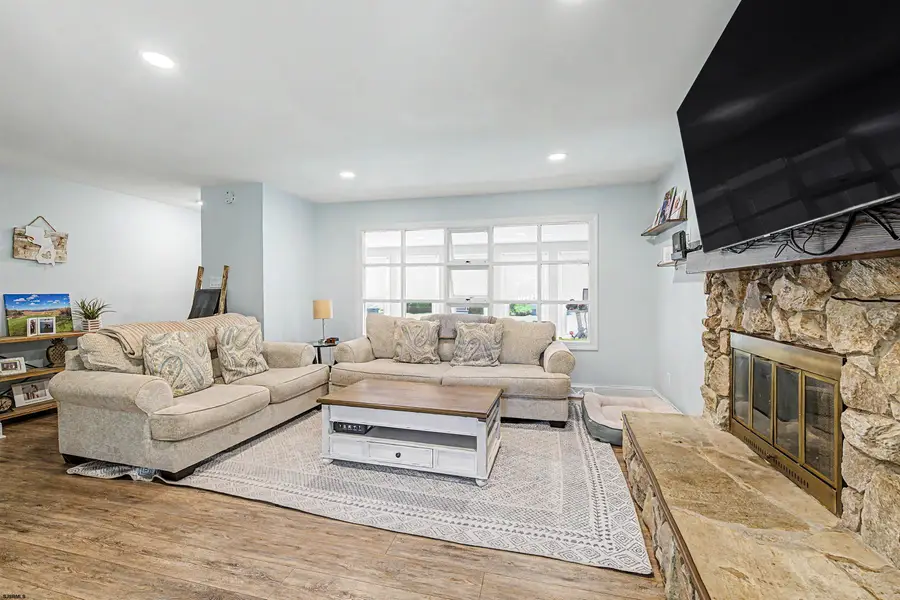 202 Helena Dr, Linwood, NJ 08221 - #3