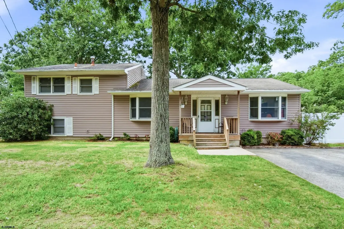 715 8th Ave, Galloway, NJ 08205 - #1