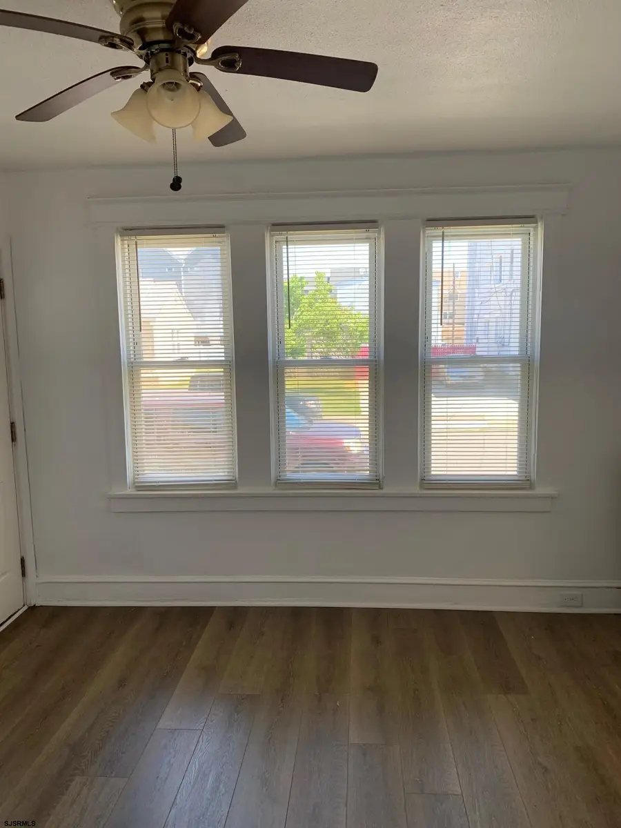 212 N Suffolk Ave, Ventnor Heights, NJ 08406 - #2